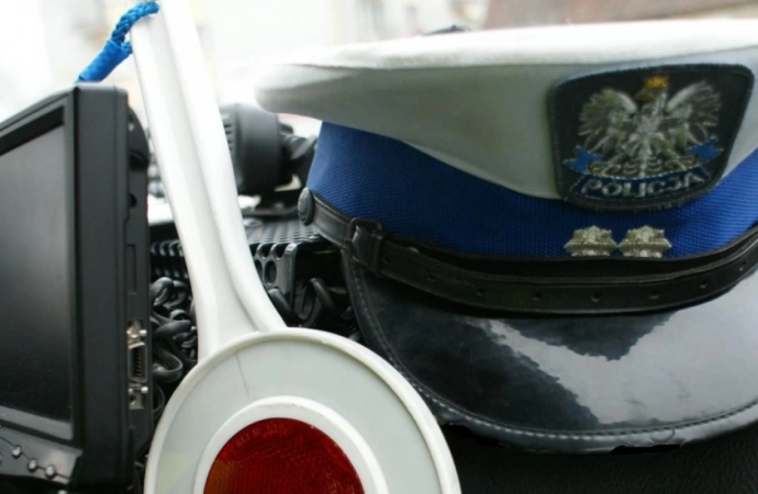 {Warmińsko-mazurscy policjanci zaczęli wzmożone kontrole drogowe.}